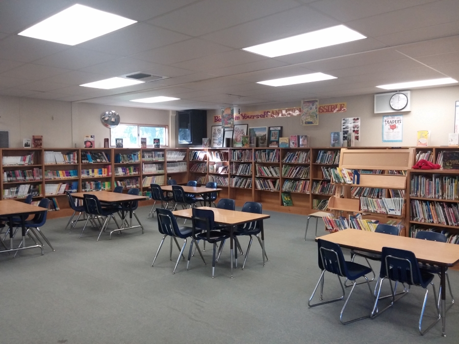 Lincoln Elementary School - School Library